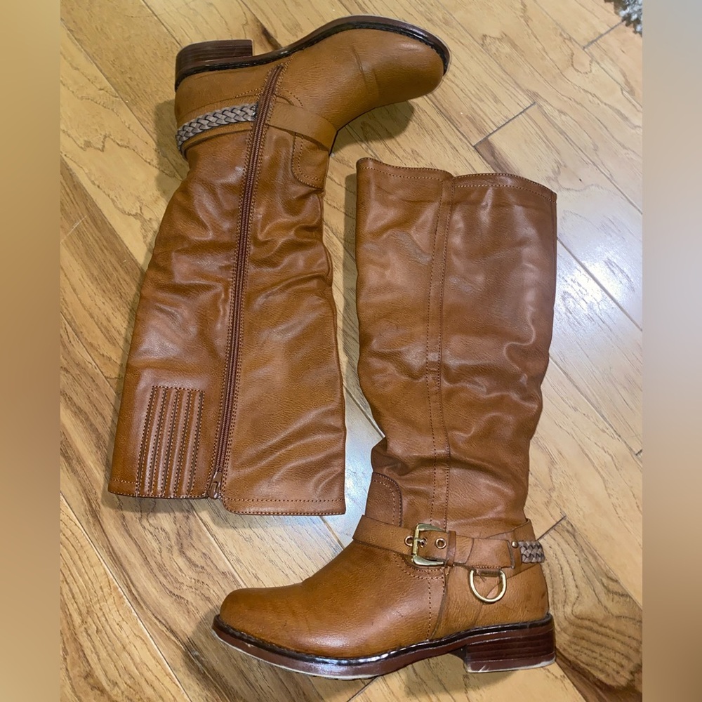 Brown Flat Boots - image 1